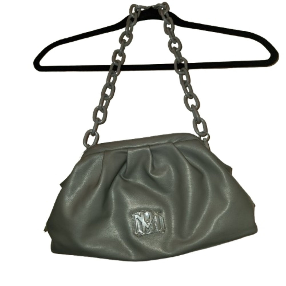 NWT Badgley Mischka Gray Wrapped Frame Clutch With Chain Strap Spring Closure - Picture 2 of 14